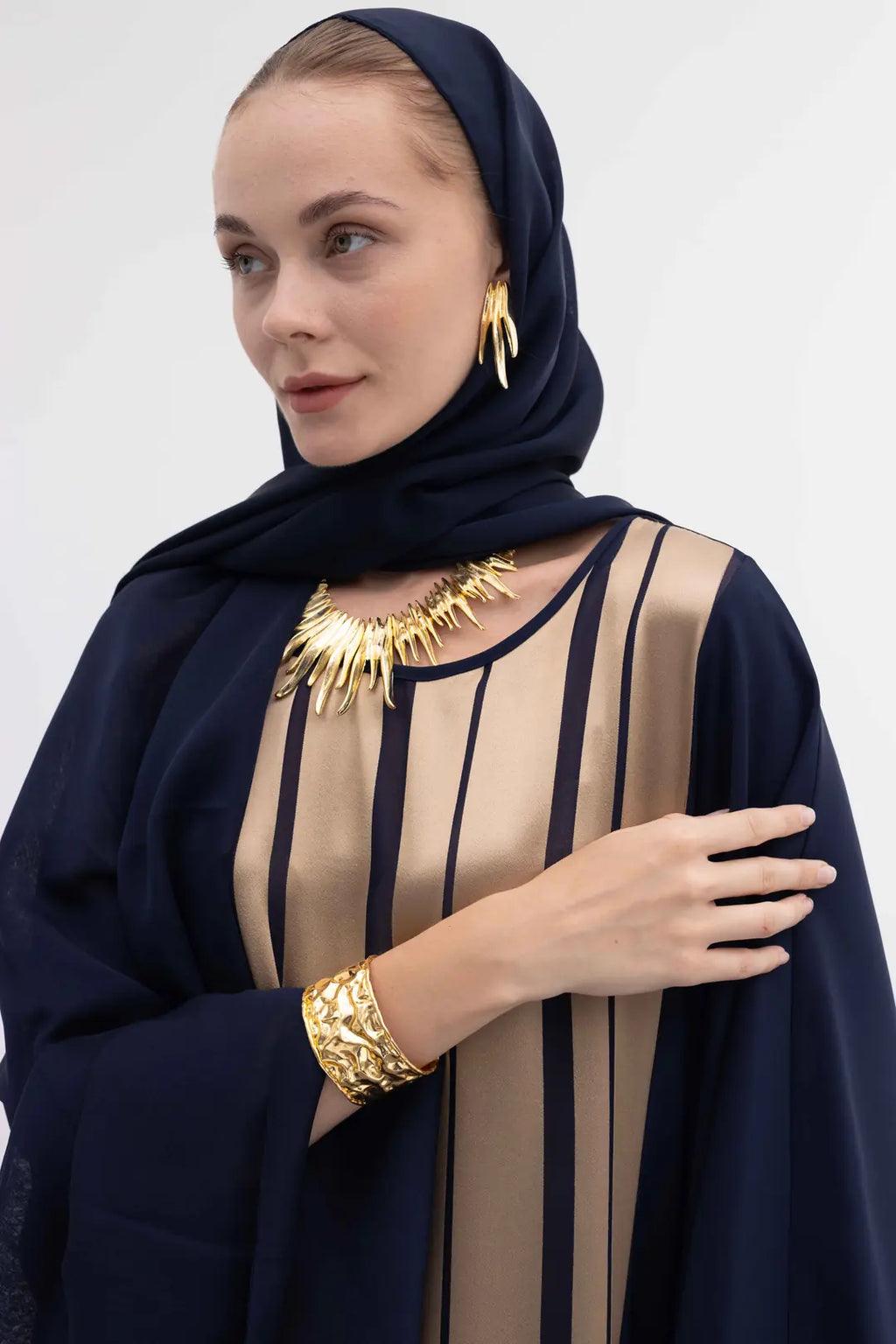 Yaldız Desenli Elbise